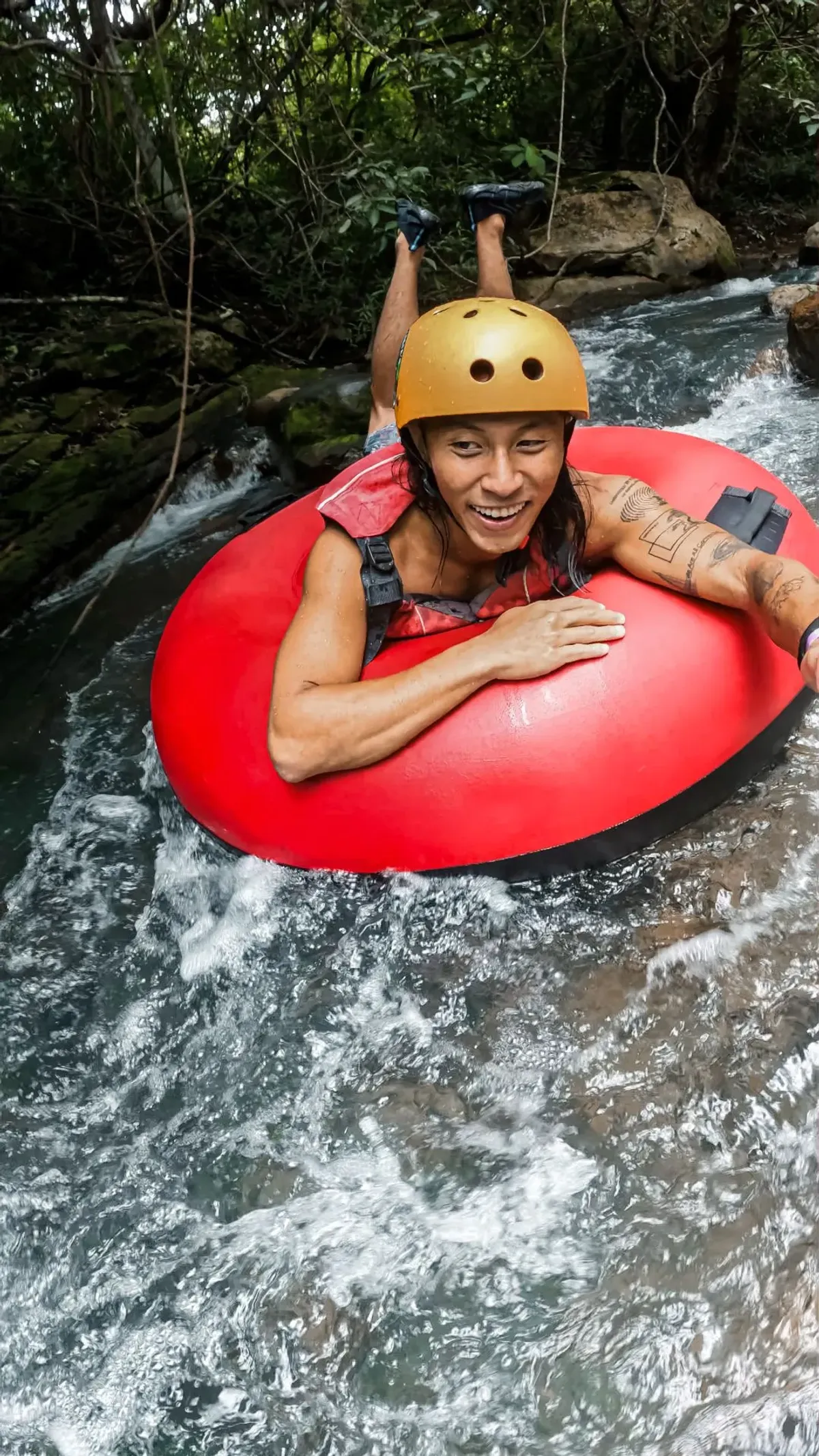 La Leona Adventure Hiking & River Tubing Tour - Image 4