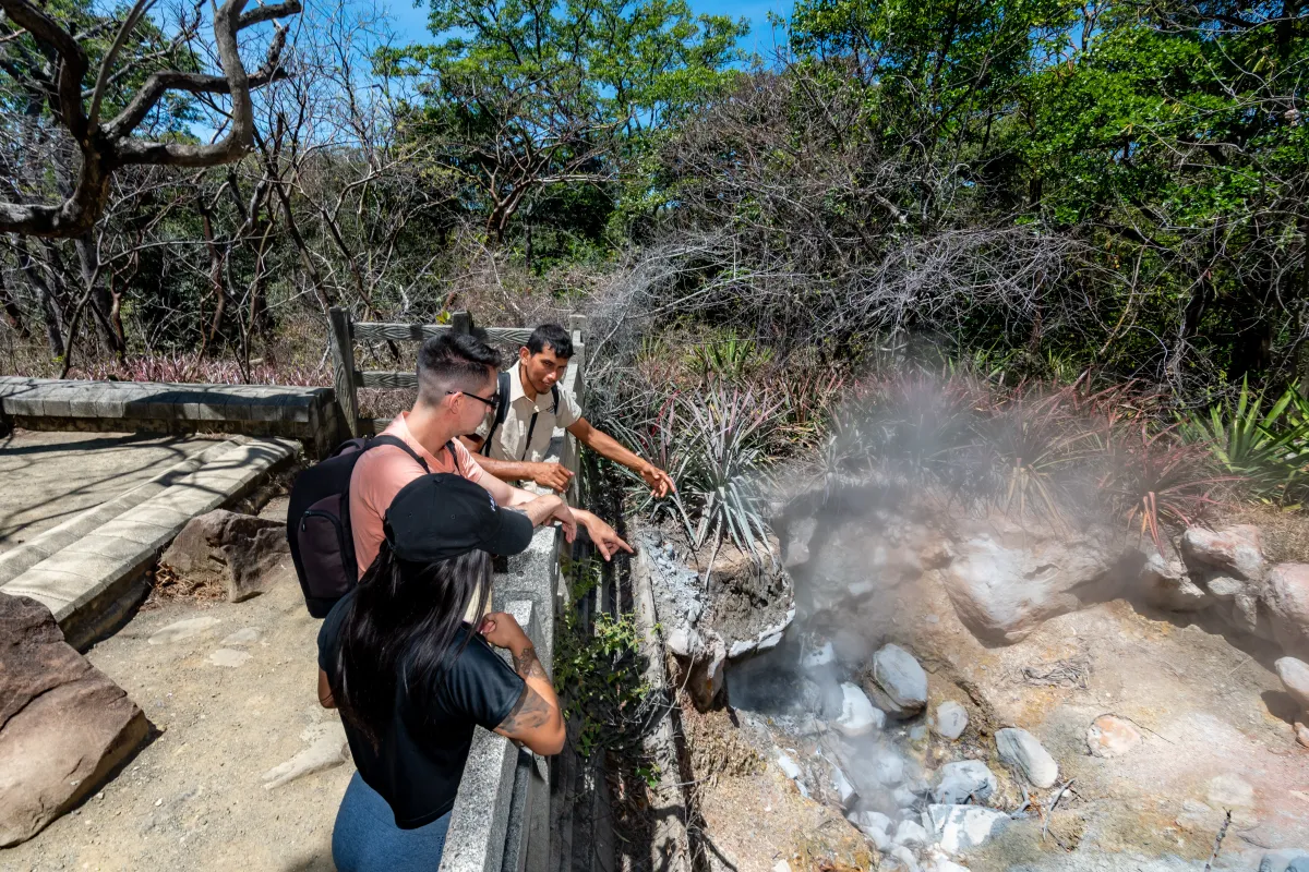Rincón de la Vieja Volcano Hike - Image 2